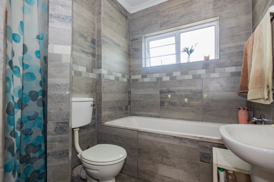 2 Bedroom Property for Sale in Goedemoed Western Cape